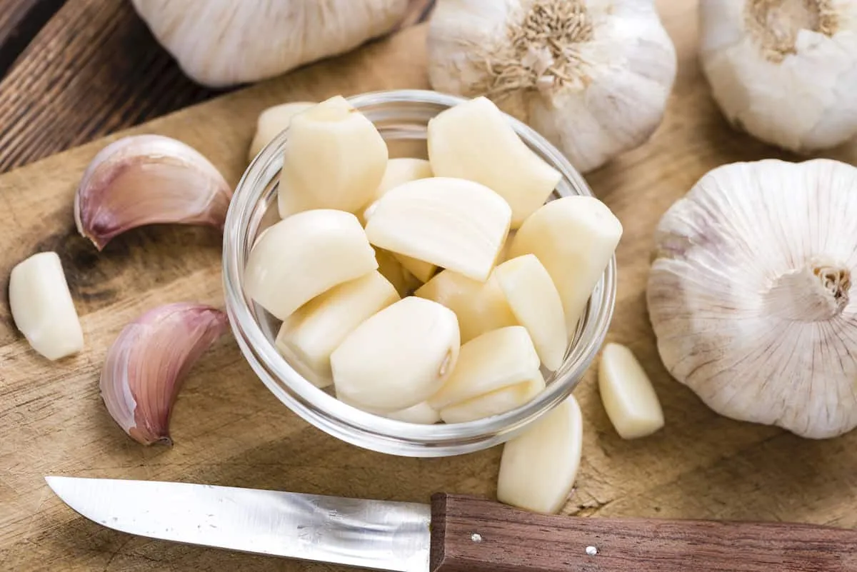 Duración del ajo pelado, almacenamiento y conservación de ajo en polvo para cocina