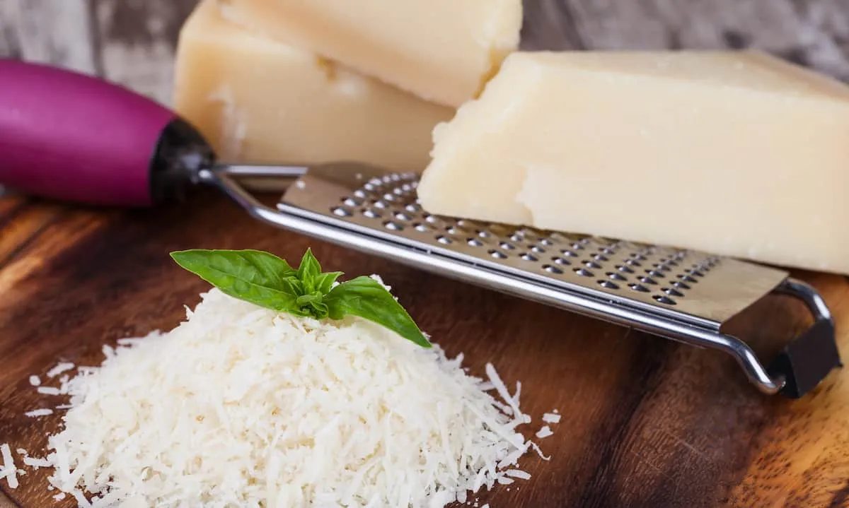 Mejores ralladores de queso manuales para cocina casera